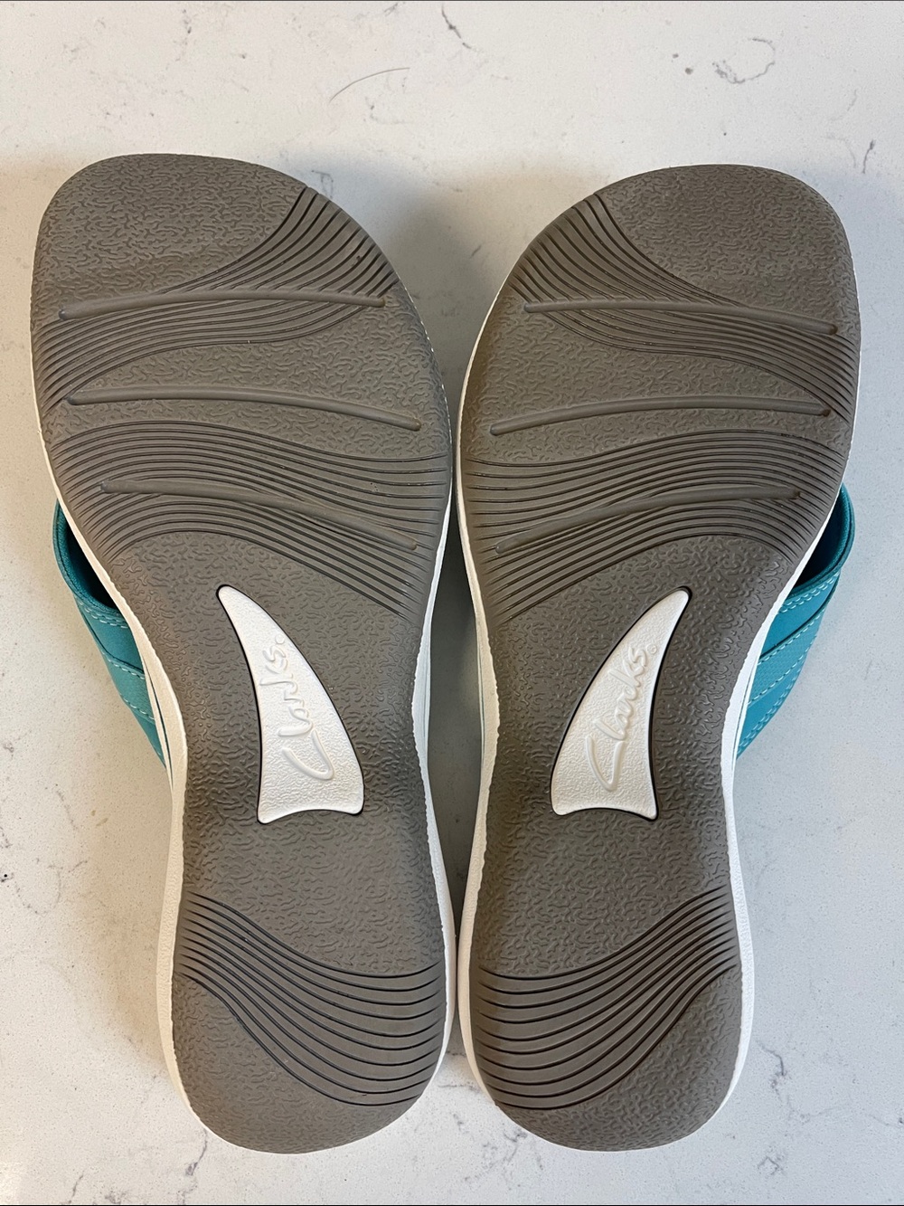Women's Clarks, Breeze Sea Sandal - Teal / Turquoise - Size 9 Worn 4-5 Times - Picture 10 of 17